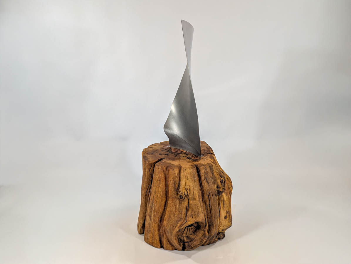 Polished CFM56 - 7B Stage 1 Fan Blade Mounted In Oak - Image 22