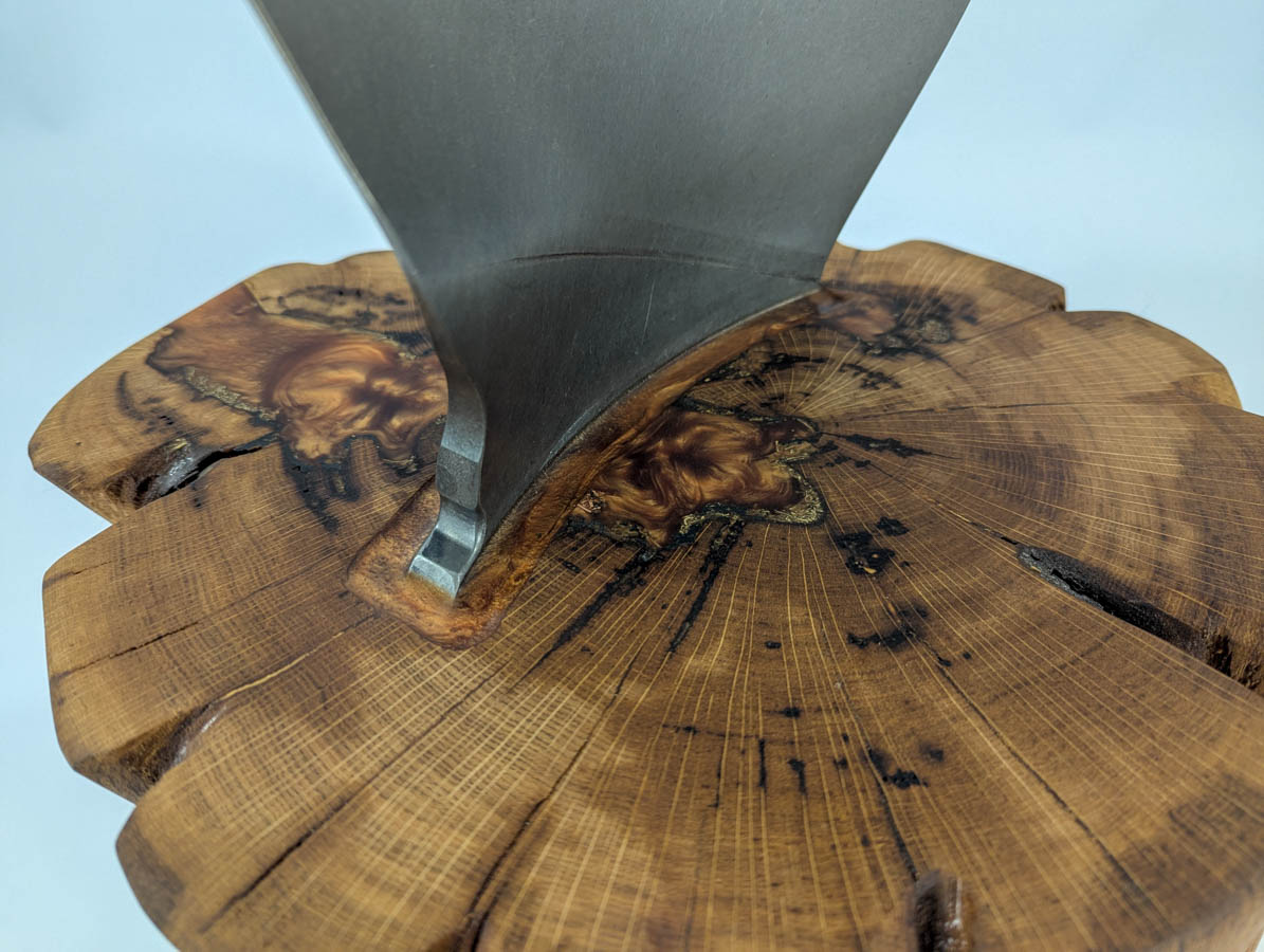 Polished CFM56 - 7B Stage 1 Fan Blade Mounted In Oak - Image 2