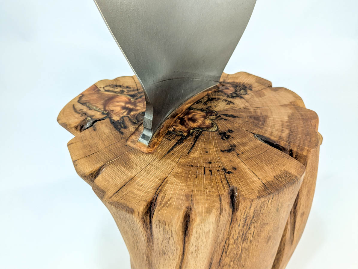 Polished CFM56 - 7B Stage 1 Fan Blade Mounted In Oak - Image 3