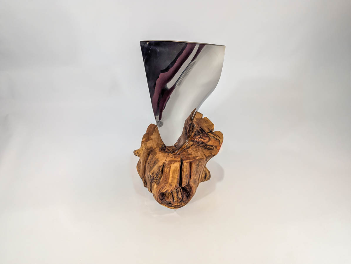 Polished CFM56 - 7B Stage 1 Fan Blade Mounted In Oak - Image 13