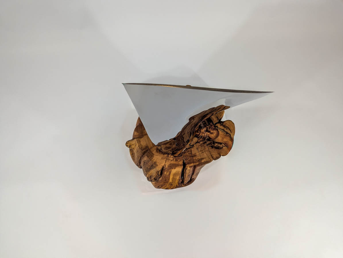 Polished CFM56 - 7B Stage 1 Fan Blade Mounted In Oak - Image 14