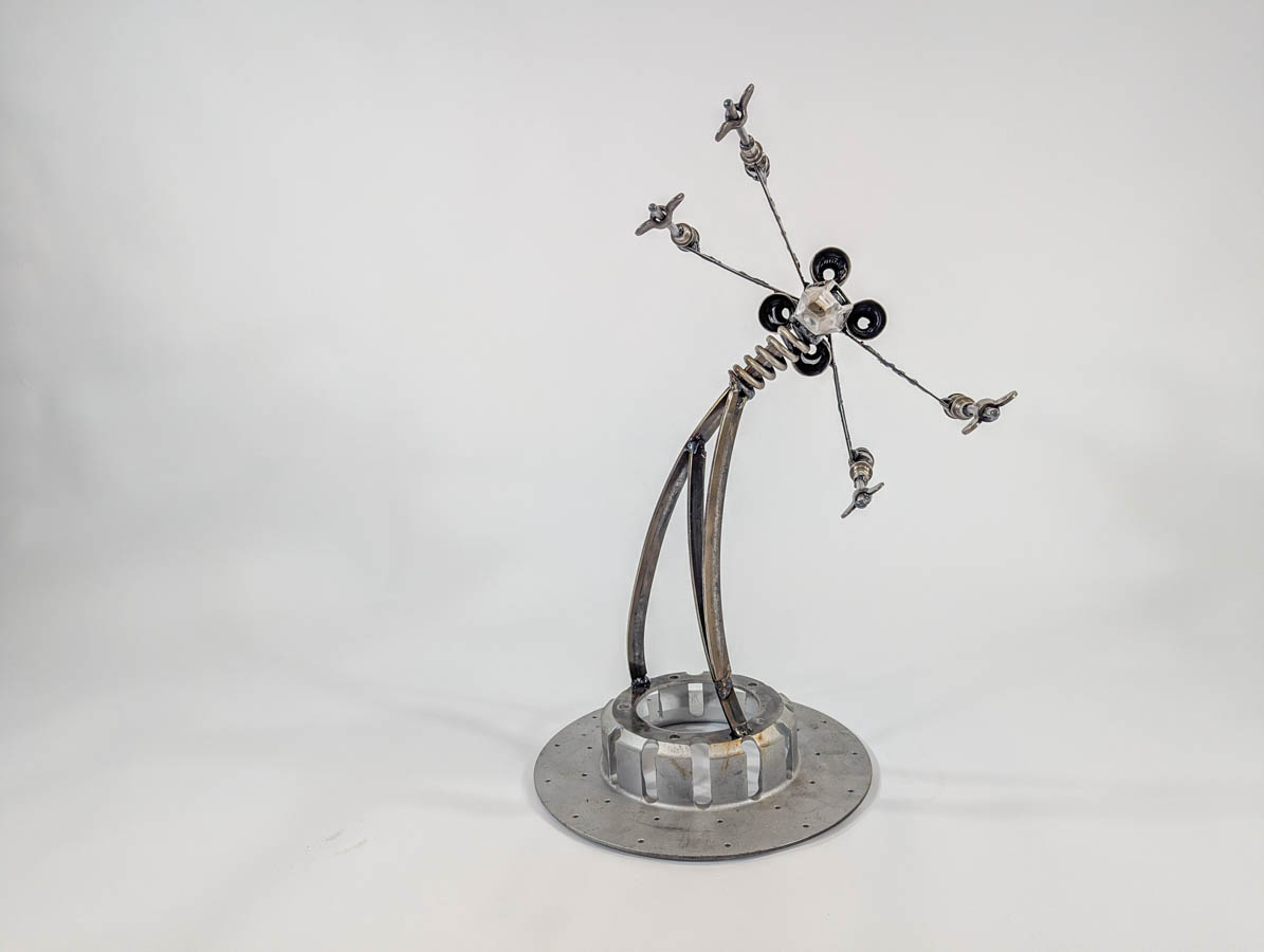 Star Wars Sculpture Made From Aviation Engine & Hydraulic Parts - Image 6