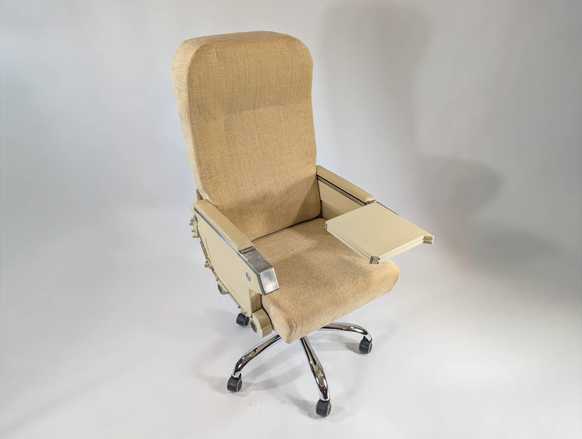 Boeing 727 Beige Office Chair With Fold Out Trays - Image 16