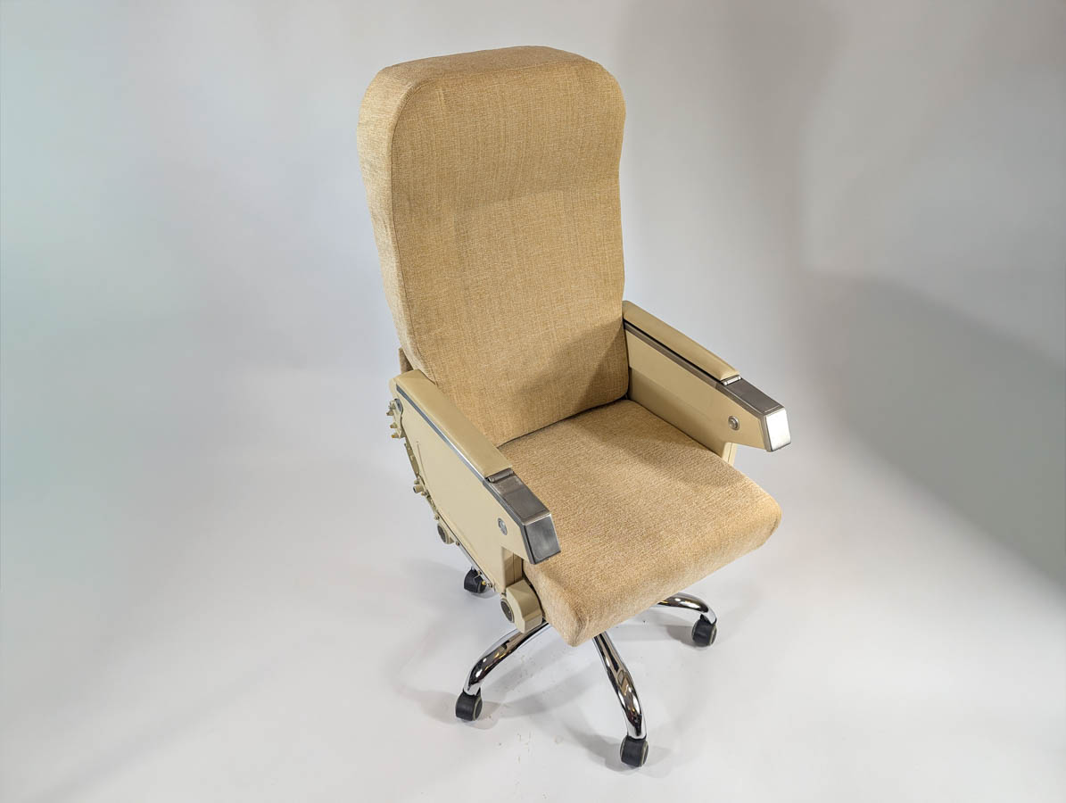 Boeing 727 Beige Office Chair With Fold Out Trays - Image 10
